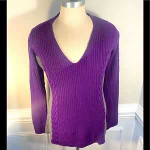 COPY - STUNNING! New Direction  V-Neck Sweater.(87)